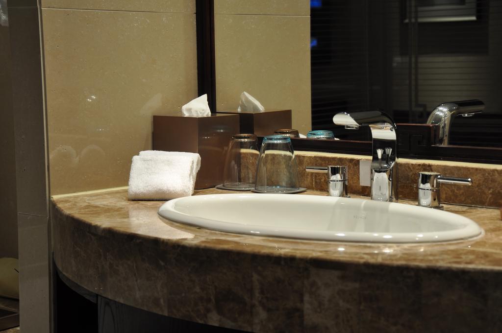 Vienna International Hotel Suzhou University Town Екстериор снимка
